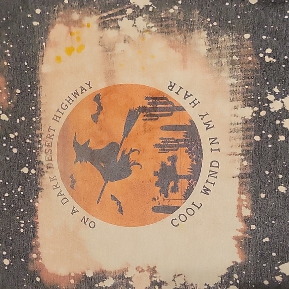 Gildan Gray Bleach Splatter Graphic Tee - Size XL - Picture 3 of 3